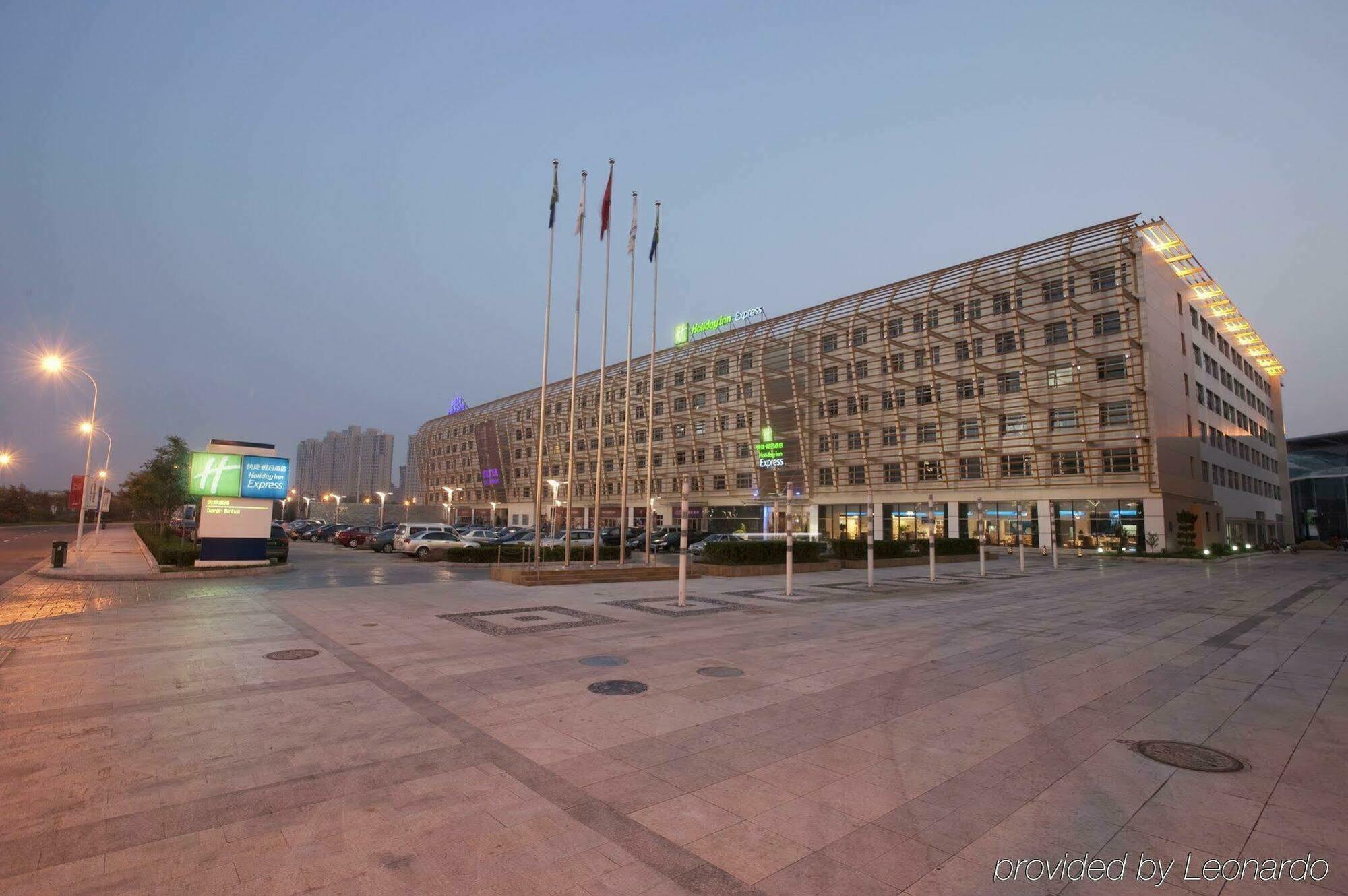 Holiday Inn Express Tianjin Binhai Eksteriør bilde